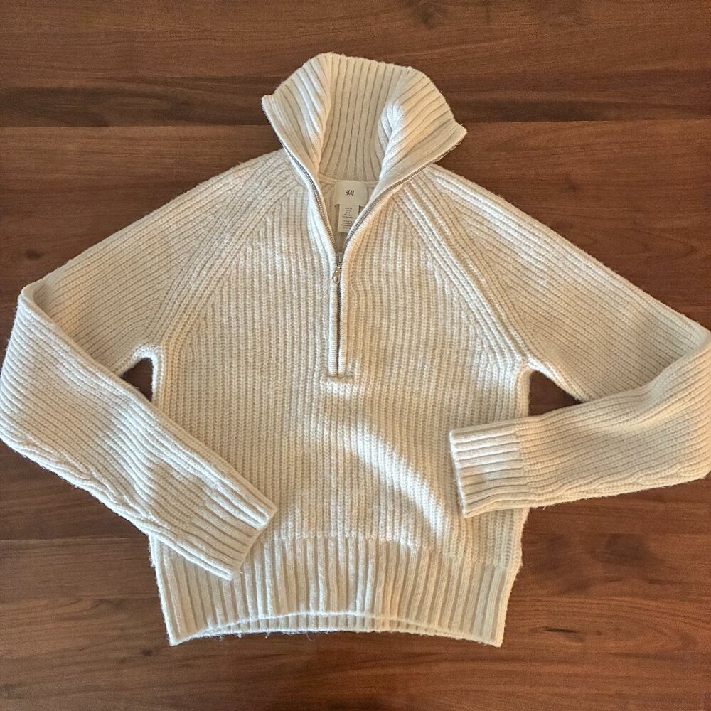H&M Off-White Ribbed Half-Zip Turtleneck Sweater - XS